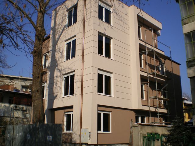 RESIDENTIAL BUILDING
